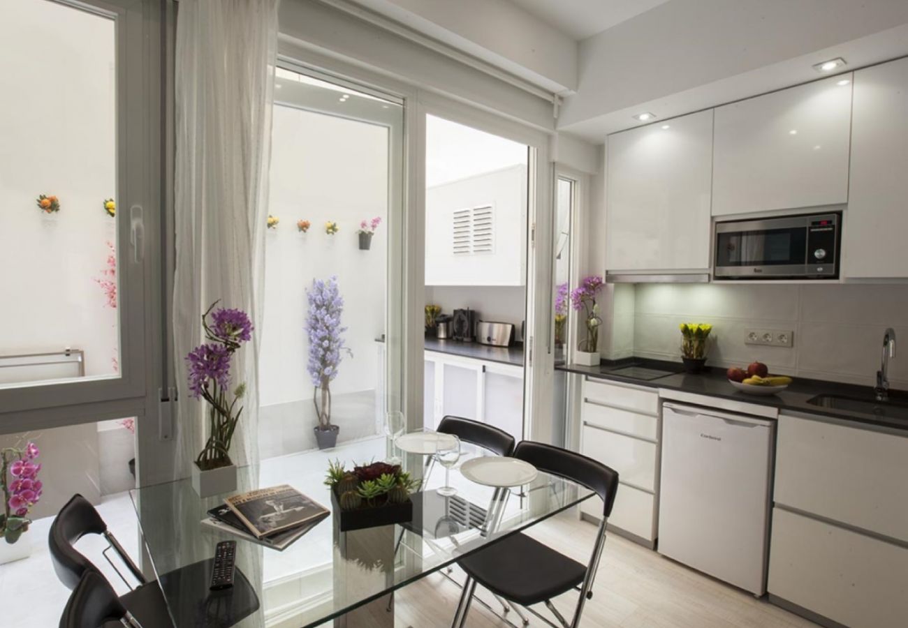 Apartamento en Madrid - MIT House Embajadores Confort VII en Madrid 