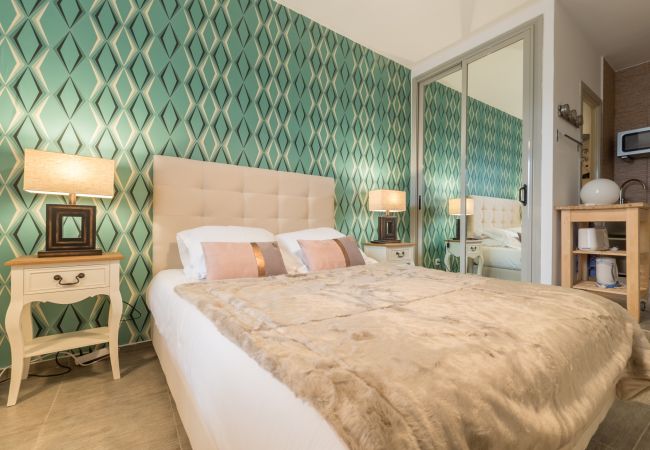 Estudio en Madrid - Apartamento Santa Ana Boutique III en Madrid Estudio en Madrid - Apartamento Santa Ana Boutique III en Madrid