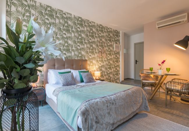 Estudio en Madrid - Apartamento Santa Ana Boutique II en Madrid Estudio en Madrid - Apartamento Santa Ana Boutique II en Madrid
