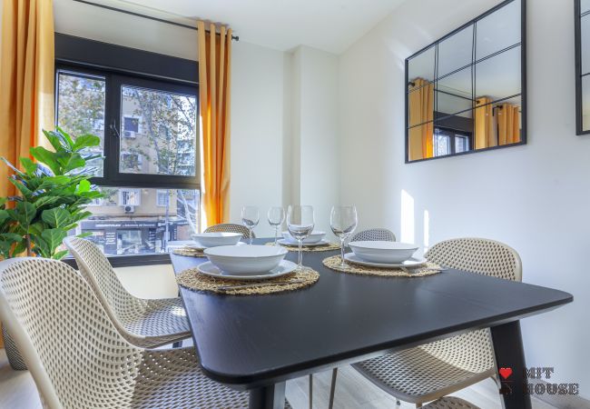 Apartamento en Madrid - Apartamento Antonio Lopez  VIII en Madrid Apartamento en Madrid - Apartamento Antonio Lopez  VIII en Madrid