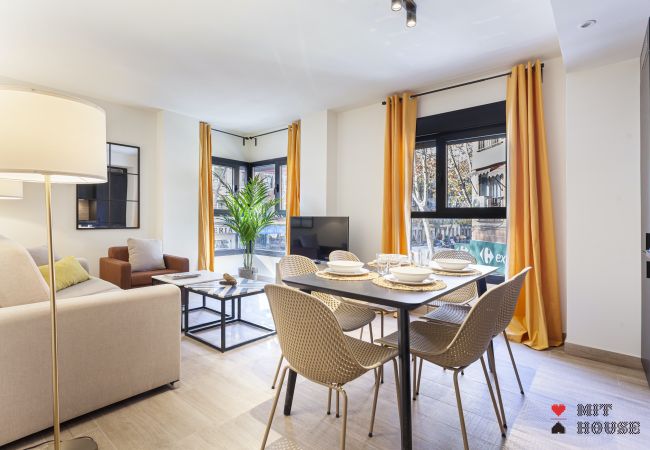 Apartamento en Madrid - MIT House Antonio Lopez  VI en Madrid