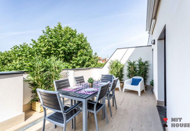 Apartamento en Madrid - Apartamento Antonio Lopez  XVIII en Madrid Apartamento en Madrid - Apartamento Antonio Lopez  XVIII en Madrid