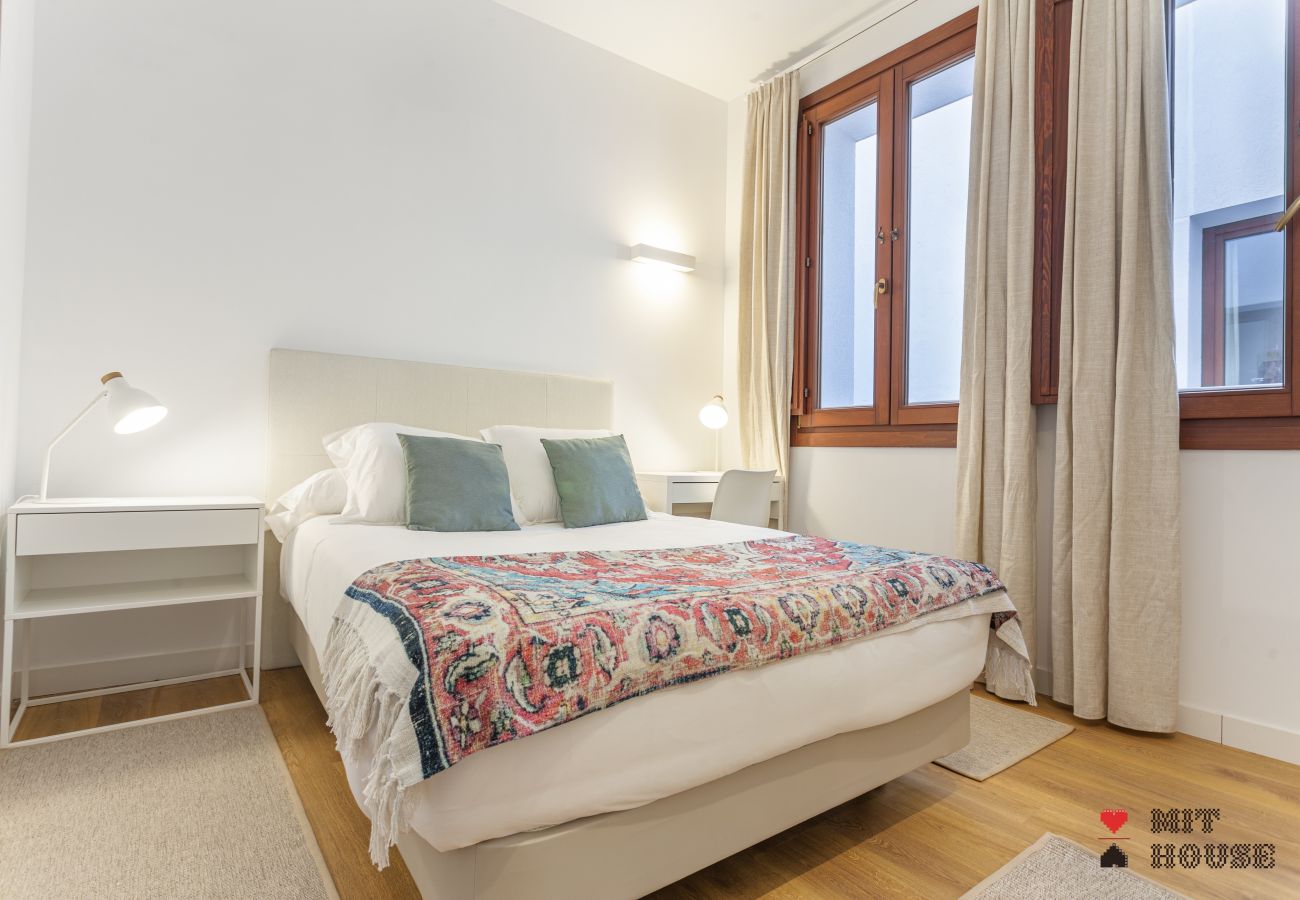 Apartamento en Madrid - MIT House Bellas Artes IV en Madrid