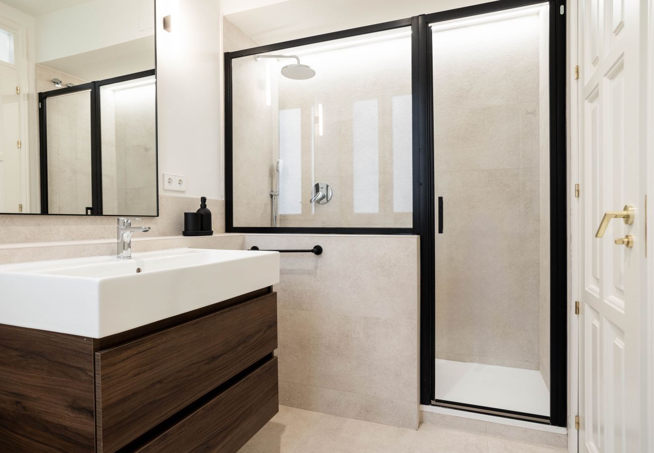 Apartamento en Madrid - Apartamento Almagro Design I en Madrid 