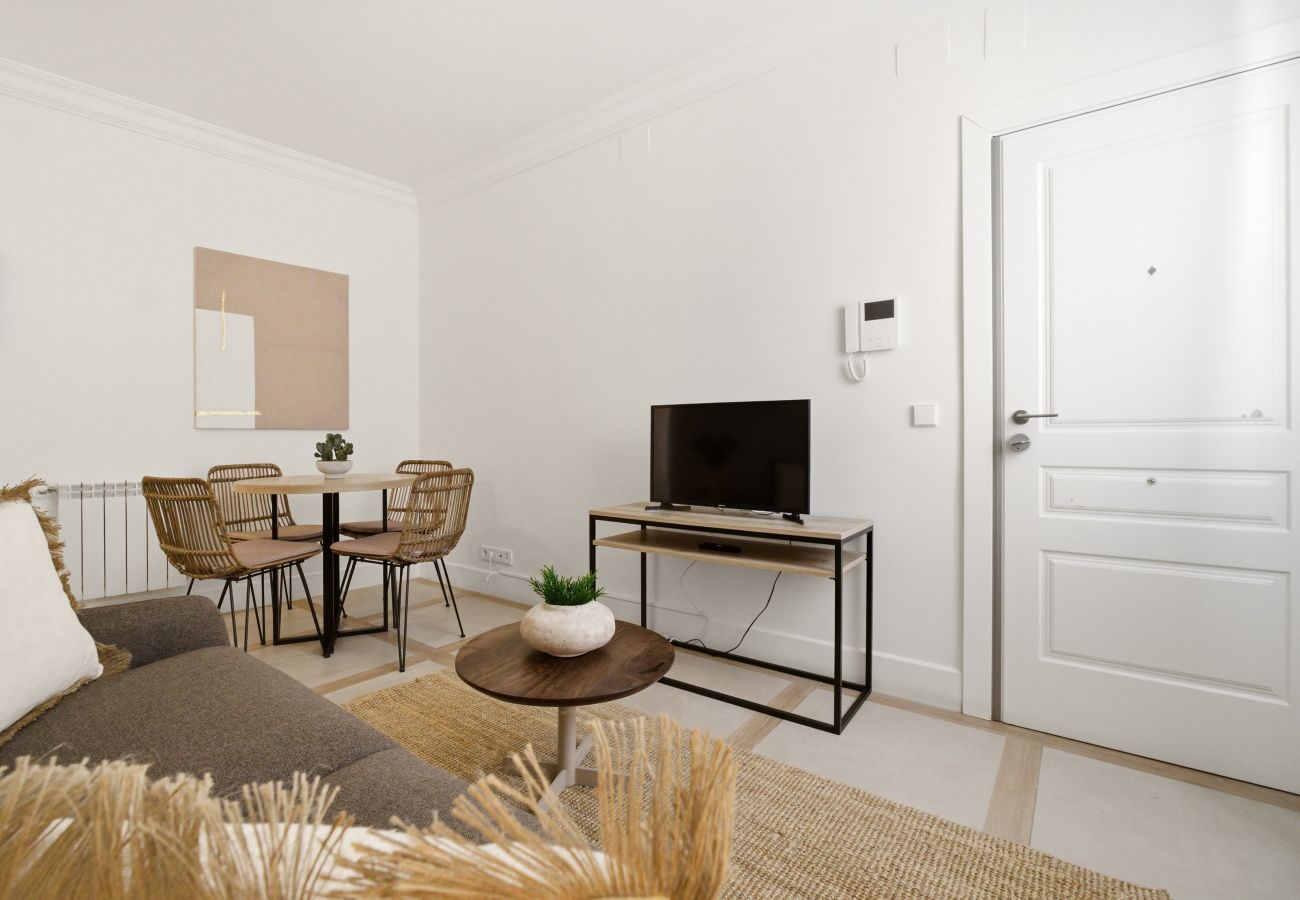 Apartamento en Madrid - Apartamento Casa Cortes VIII en Madrid 