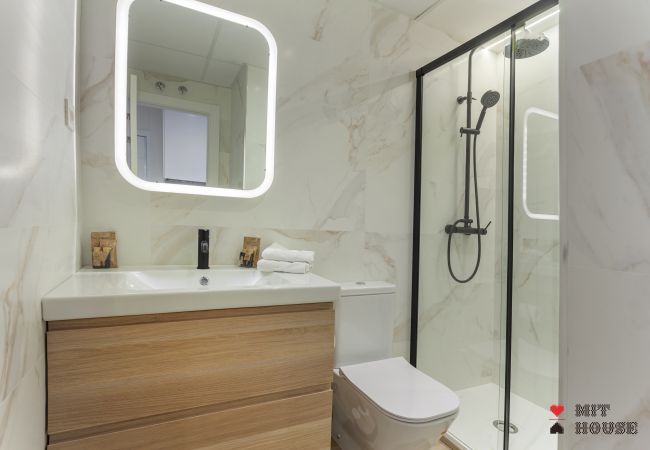 Apartment in Madrid - Universidad V Apartment in Madrid - Universidad V