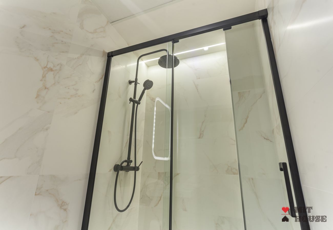 Apartment in Madrid - Universidad V Apartment in Madrid - Universidad V