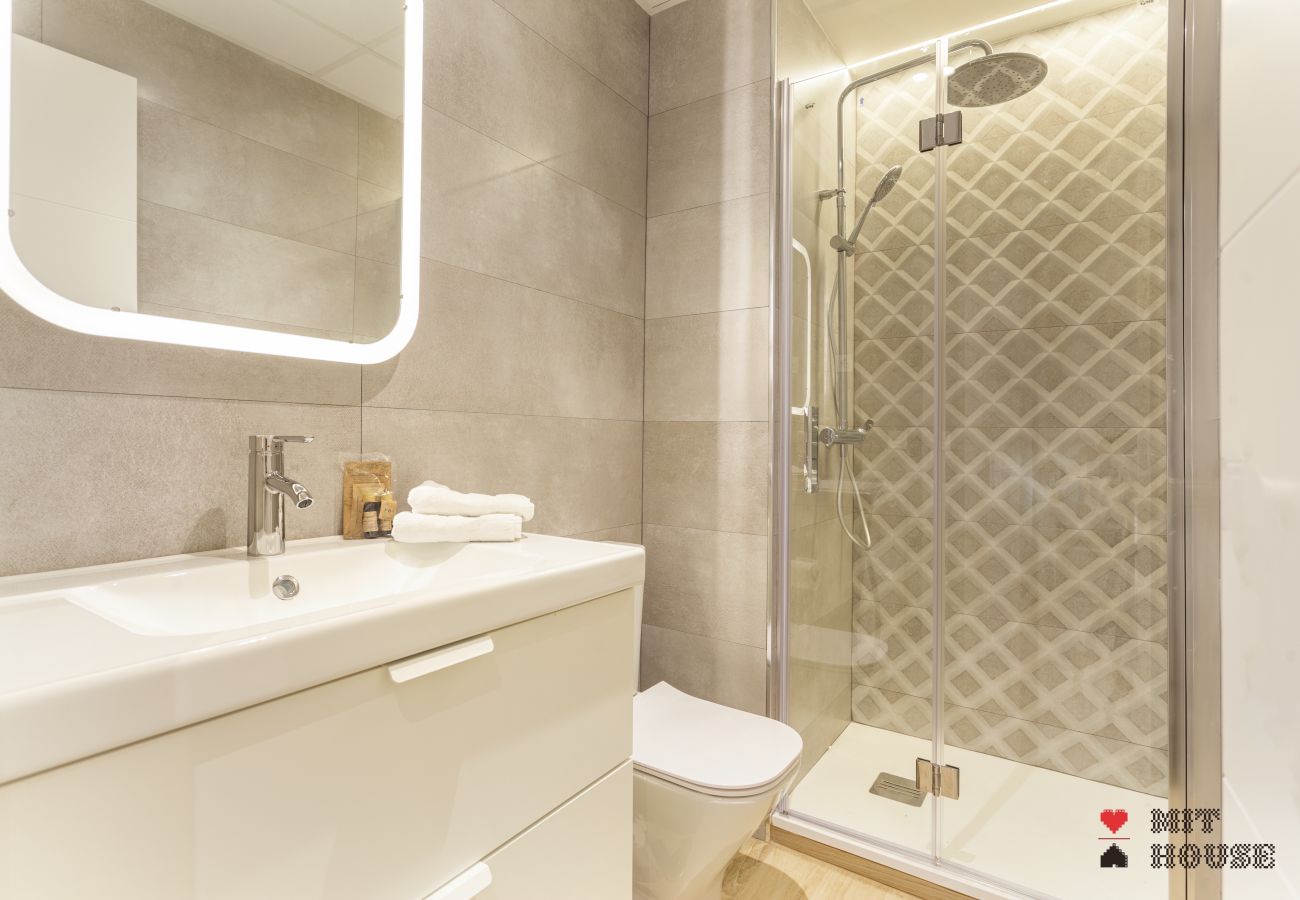 Apartment in Madrid - Universidad V Apartment in Madrid - Universidad V