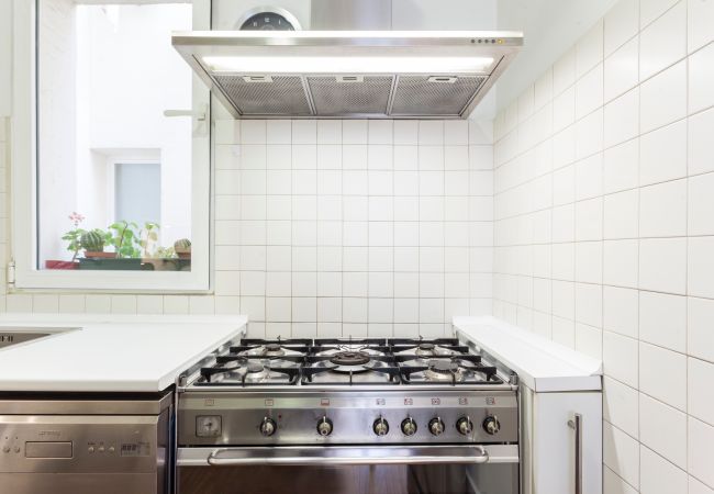 Apartment in Madrid - Monte Esquinza Apartment in Madrid - Monte Esquinza