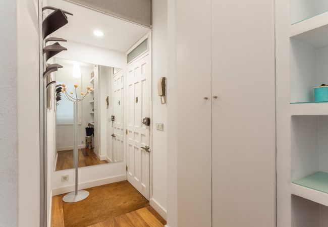 Apartment in Madrid - Monte Esquinza Apartment in Madrid - Monte Esquinza