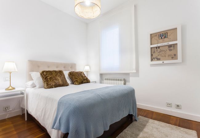Apartment in Madrid - Monte Esquinza Apartment in Madrid - Monte Esquinza