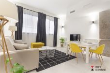 Apartment in Madrid - Patio Loft I