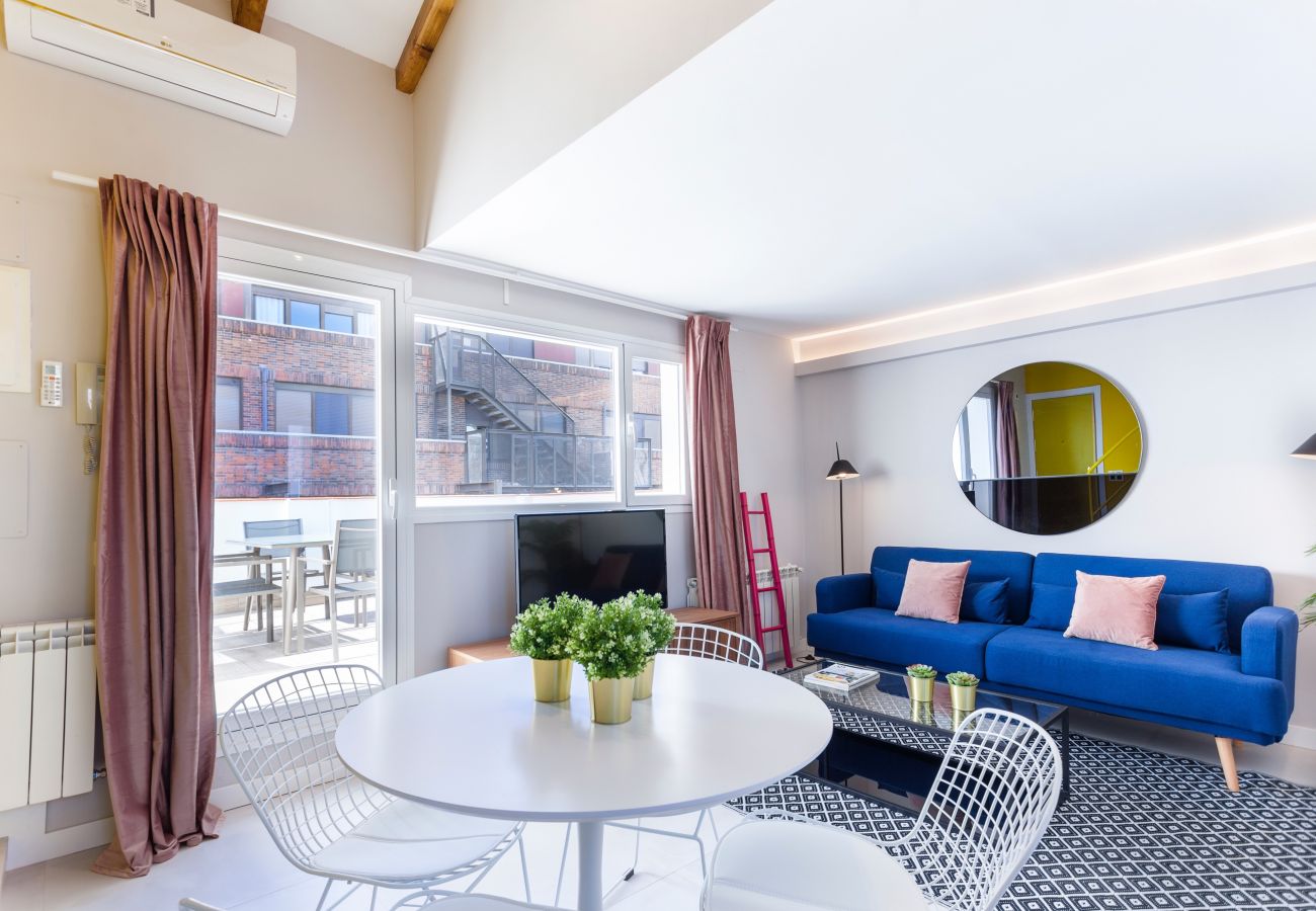 Apartment in Madrid - MIT House Iriarte Terrace en Madrid