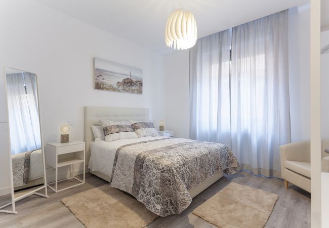 Apartment in Madrid - MIT House Latina Terrace IV in Madrid 