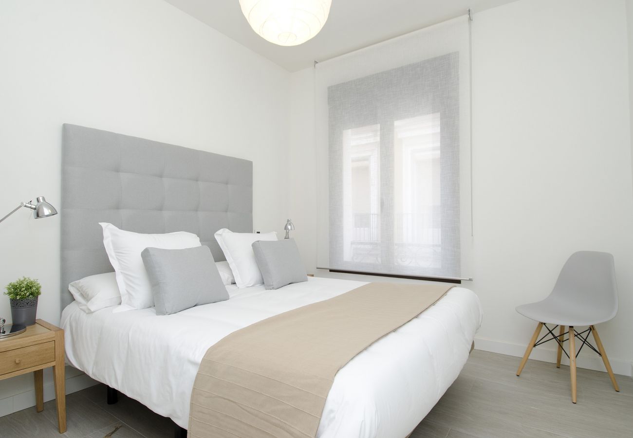 Apartment in Madrid - MIT House Apolo III en Madrid