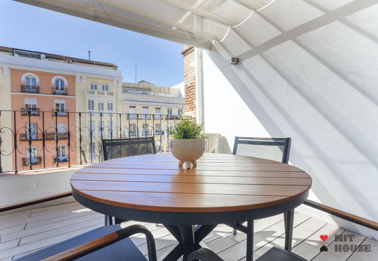Apartment in Madrid - MIT House Olavide Terrace I en Madrid