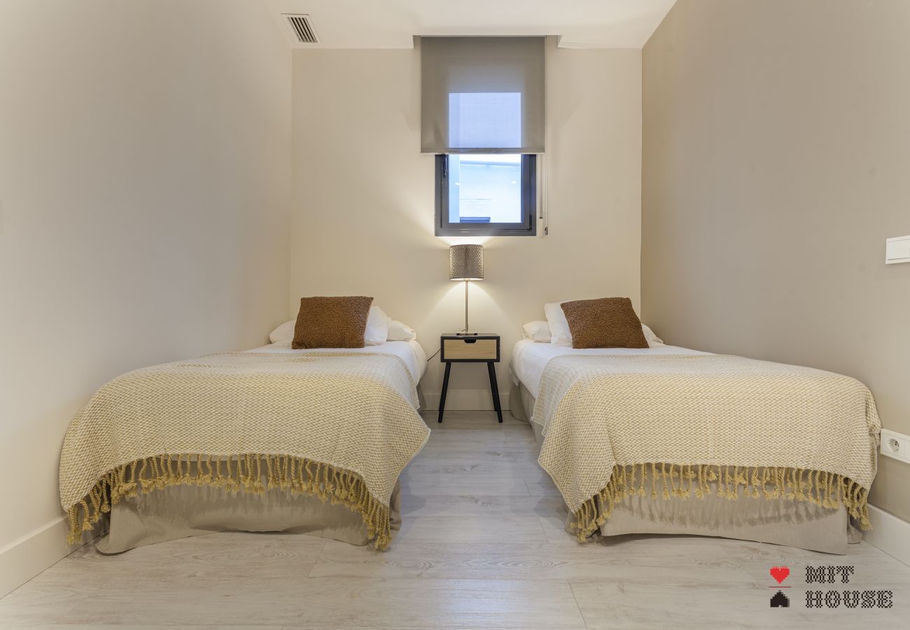 Apartment in Madrid - MIT House Olavide VII en Madrid