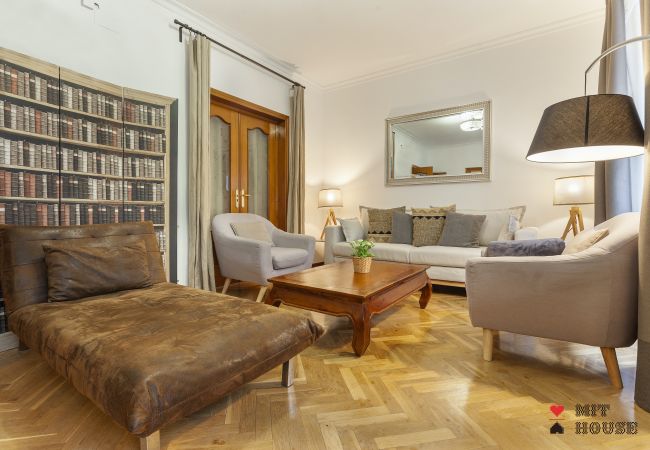 Apartment in Madrid - MIT House Tirso III in Madrid 