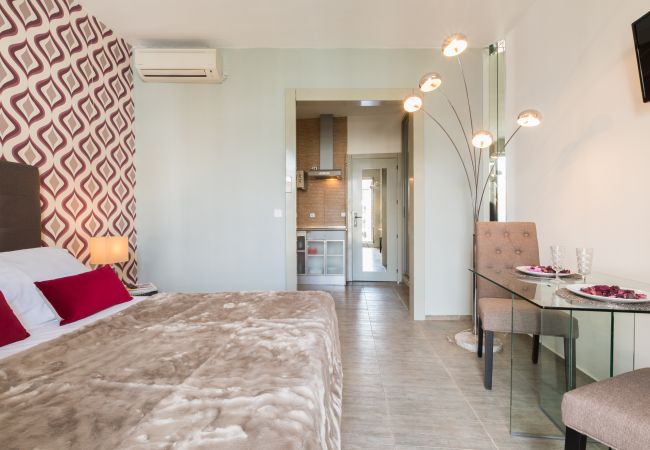 Studio in Madrid -  Santa Ana Boutique VIII apartment  in Madrid Studio in Madrid -  Santa Ana Boutique VIII apartment  in Madrid