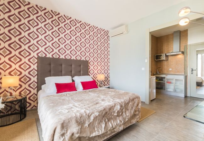 Studio in Madrid -  Santa Ana Boutique VIII apartment  in Madrid Studio in Madrid -  Santa Ana Boutique VIII apartment  in Madrid