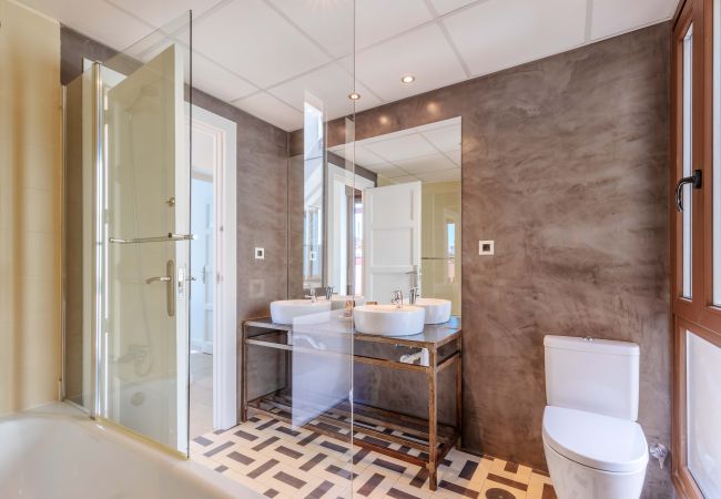 Apartment in Madrid - Apolo Terrace III apartment in Madrid Apartment in Madrid - Apolo Terrace III apartment in Madrid
