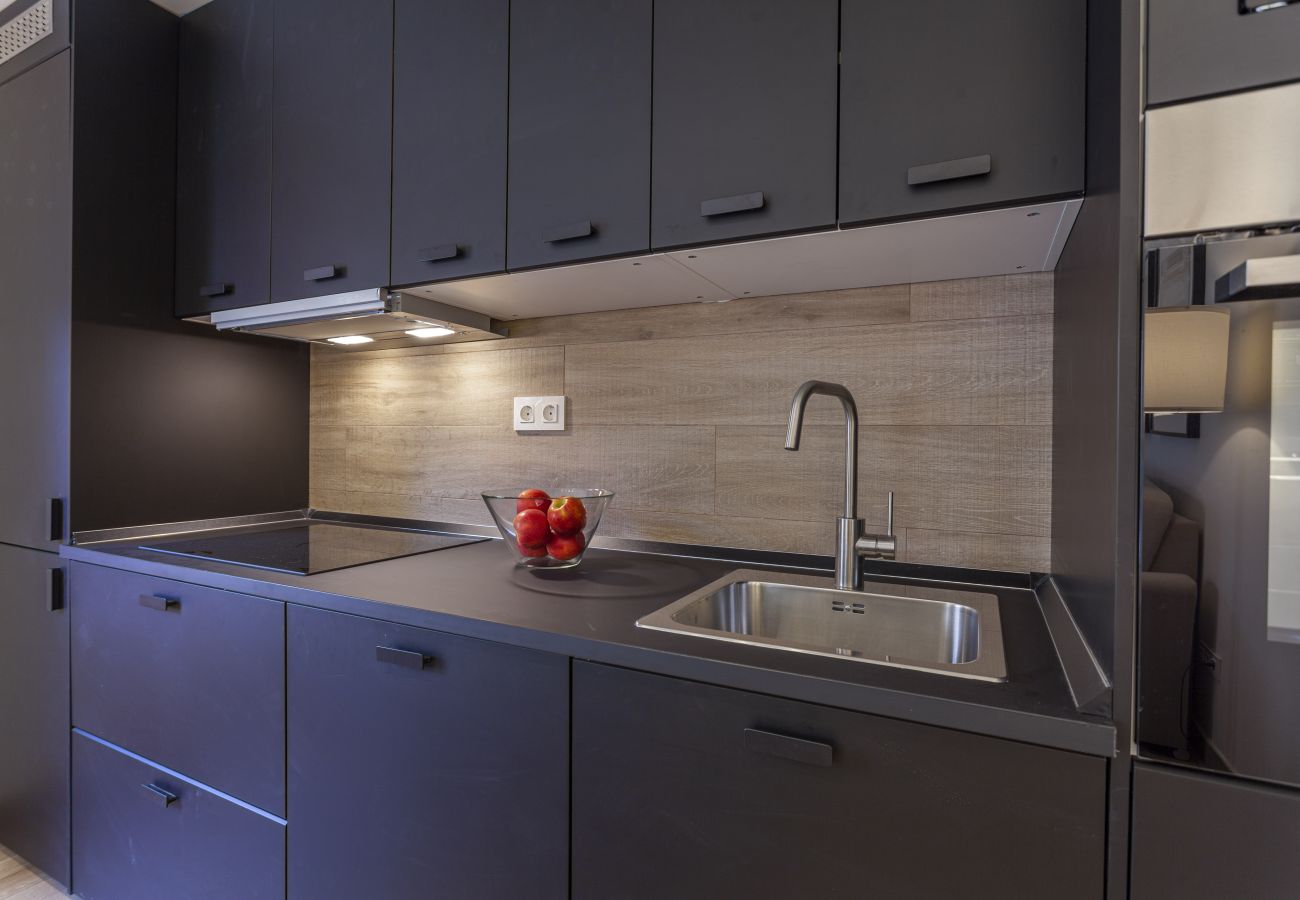 Apartment in Madrid - Antonio Lopez X apartment in Madrid