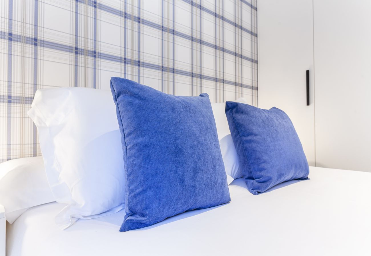 Apartment in Madrid -  Antonio Lopez III apartment in Madrid