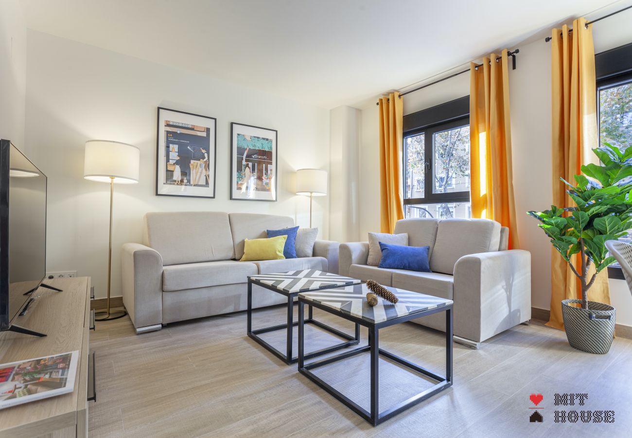 Apartment in Madrid - MIT House Antonio Lopez  XVI en Madrid