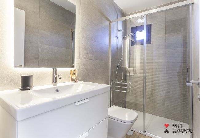 Apartment in Madrid -  Antonio Lopez  XVIII apartment in Madrid Apartment in Madrid -  Antonio Lopez  XVIII apartment in Madrid