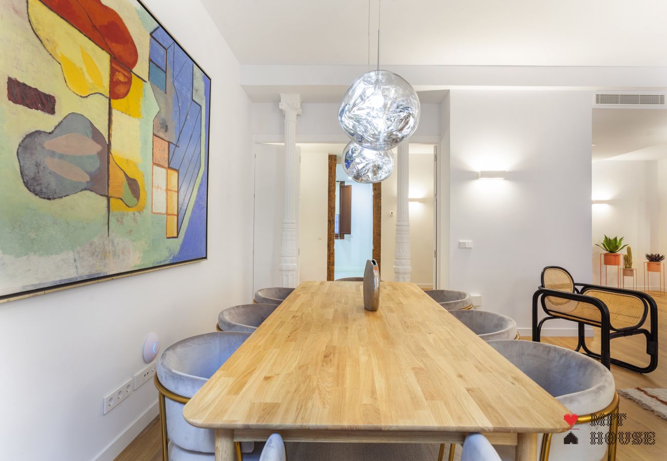 Apartment in Madrid - MIT House Cibeles Luxe I en Madrid