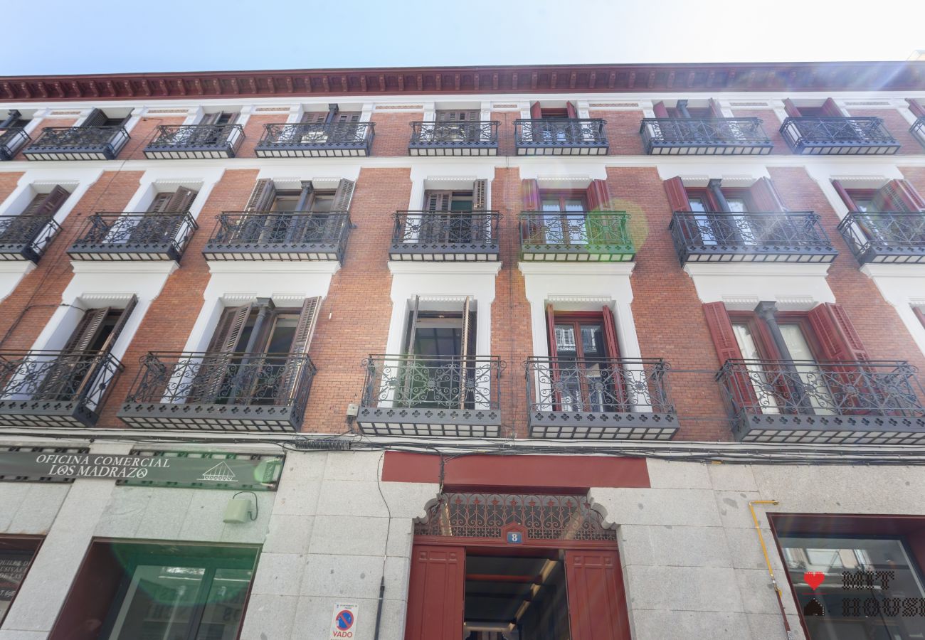 Apartment in Madrid - MIT House Bellas Artes VI en Madrid