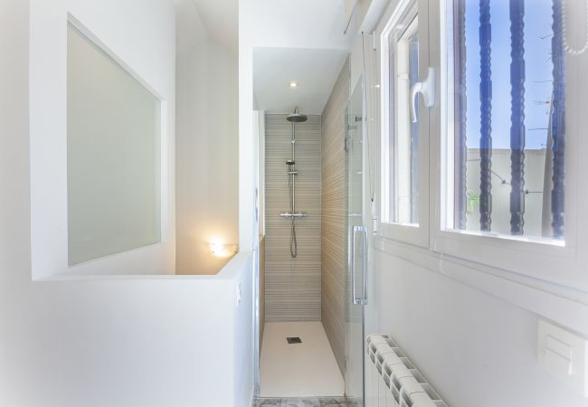 Apartment in Madrid - Malasaña Terrace apartment  in Madrid Apartment in Madrid - Malasaña Terrace apartment  in Madrid