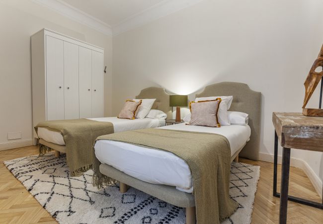 Apartment in Madrid -  Retiro Place apartment  in  Madrid Apartment in Madrid -  Retiro Place apartment  in  Madrid