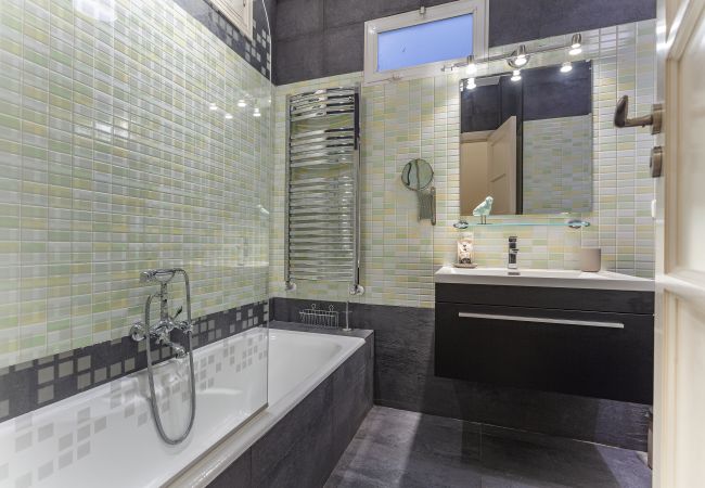 Apartment in Madrid -  Retiro Place apartment  in  Madrid Apartment in Madrid -  Retiro Place apartment  in  Madrid