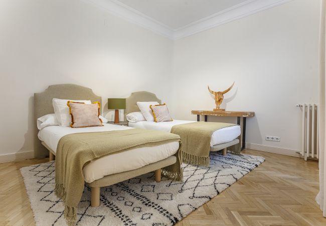 Apartment in Madrid -  Retiro Place apartment  in  Madrid Apartment in Madrid -  Retiro Place apartment  in  Madrid