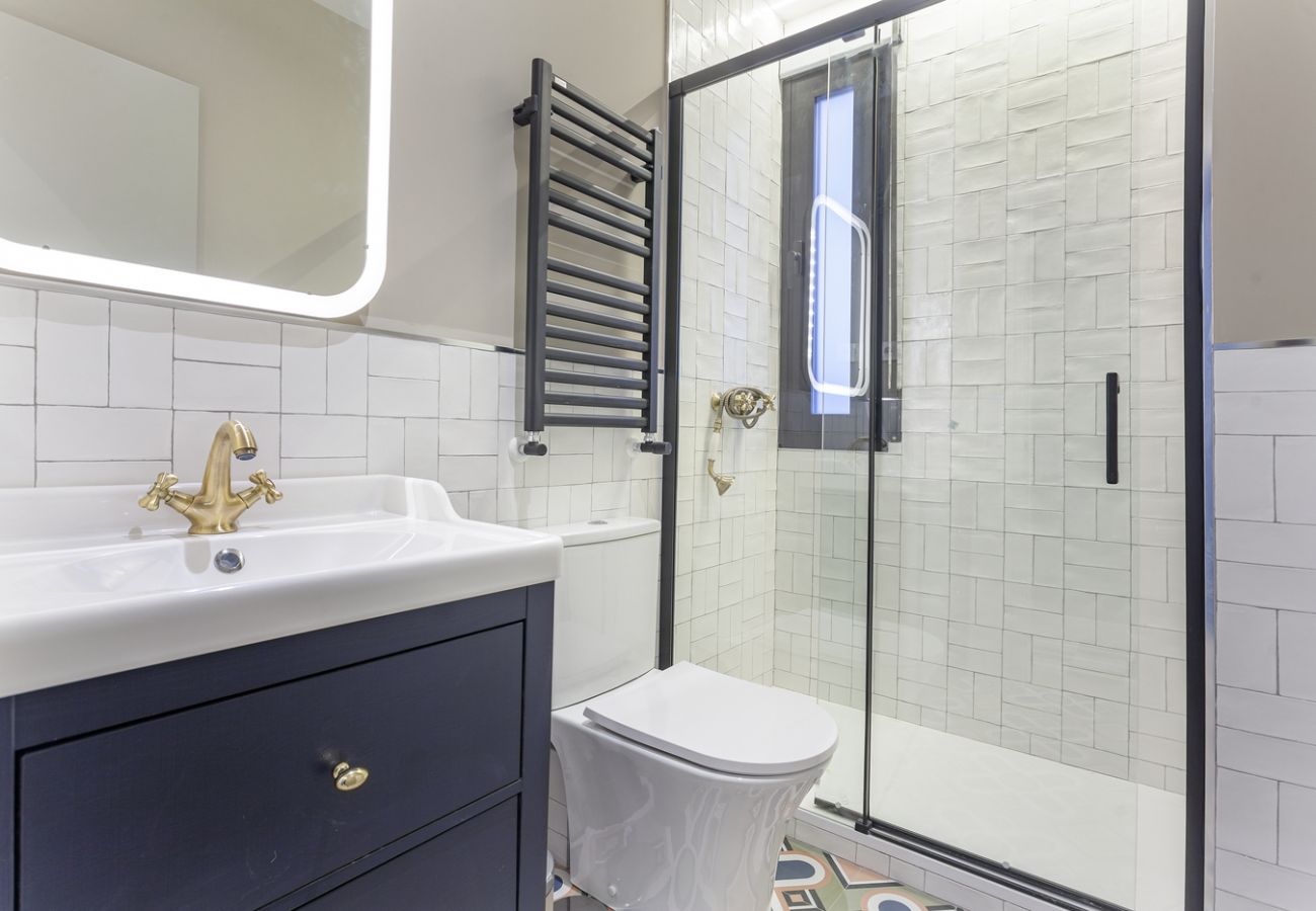 Apartment in Madrid - 4 Ways I apartment in Madrid