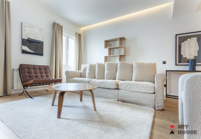 Apartment in Madrid - MIT House Luces en Madrid