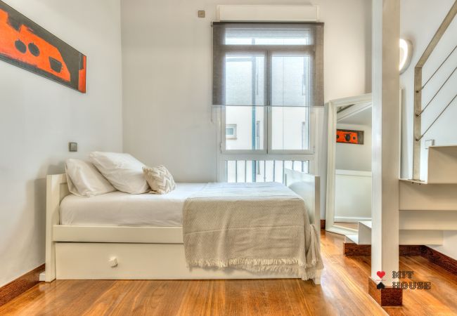 Apartment in Madrid - MIT House Gran Via Place in Madrid