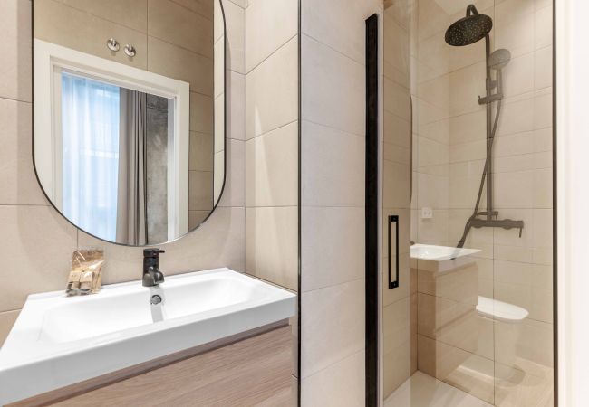 Studio in Madrid - Castilla III in aparment Madrid Studio in Madrid - Castilla III in aparment Madrid