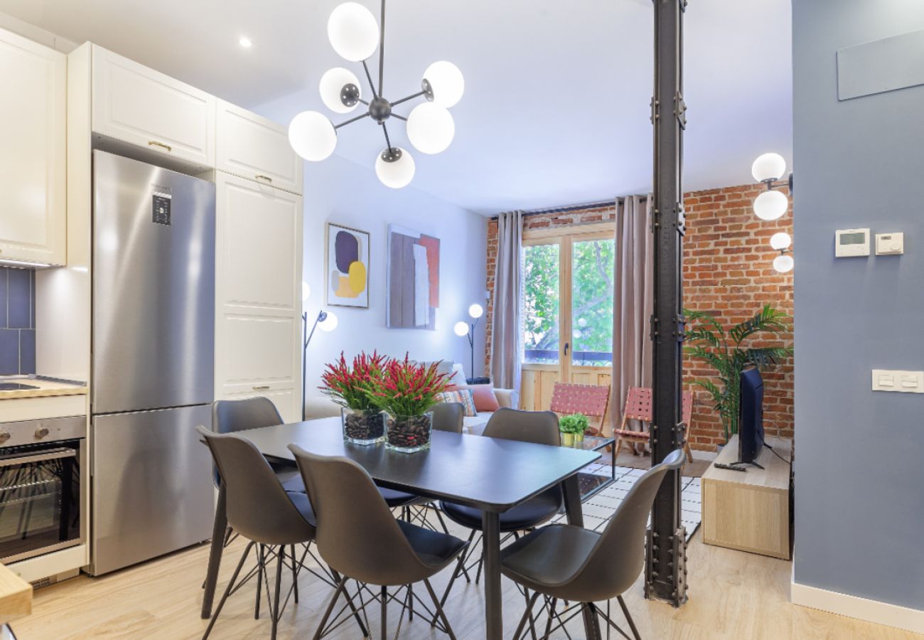 Apartment in Madrid - 4 ways XI apartment in Madrid 