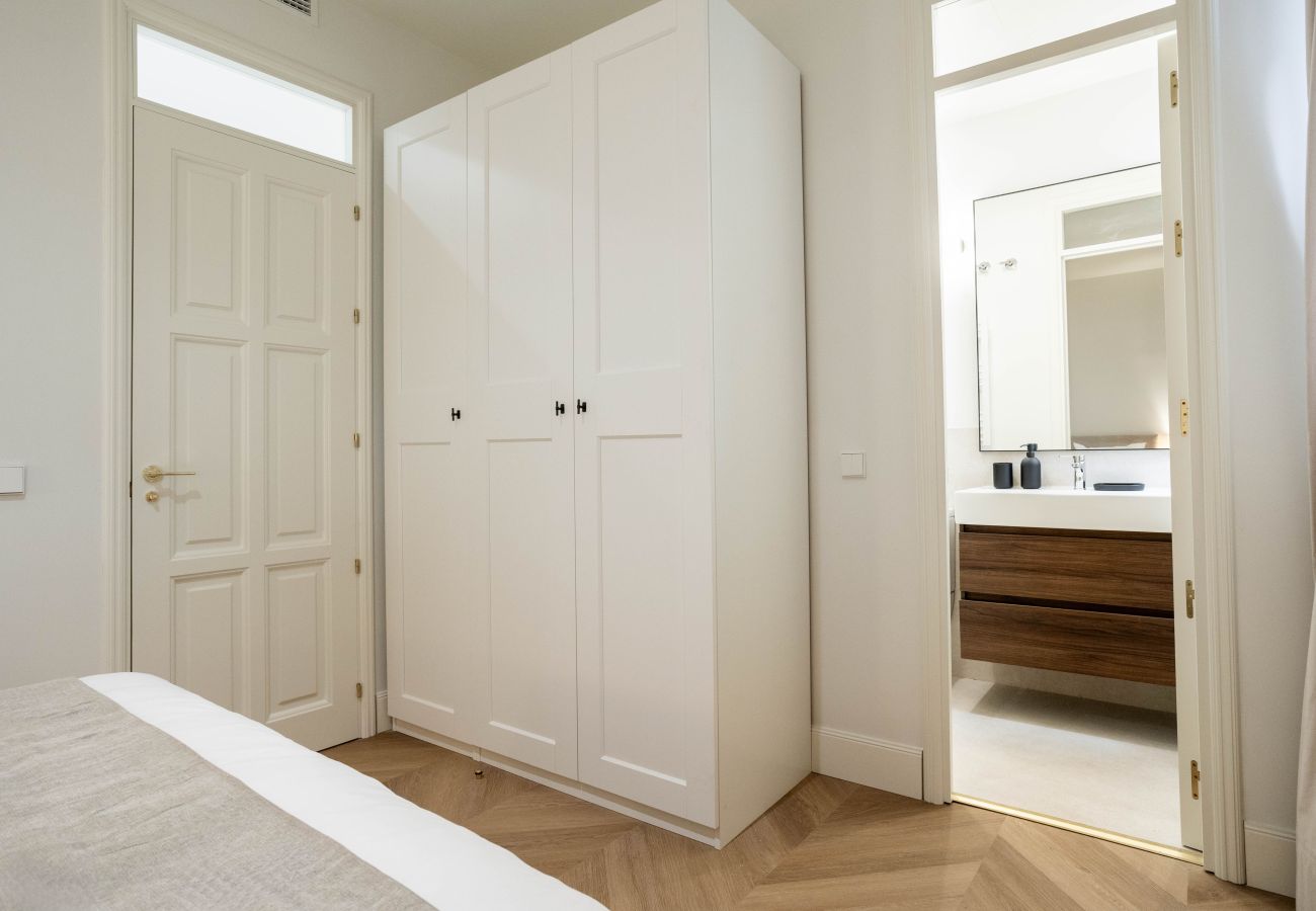 Apartment in Madrid - Almagro Design I apartment in Madrid 