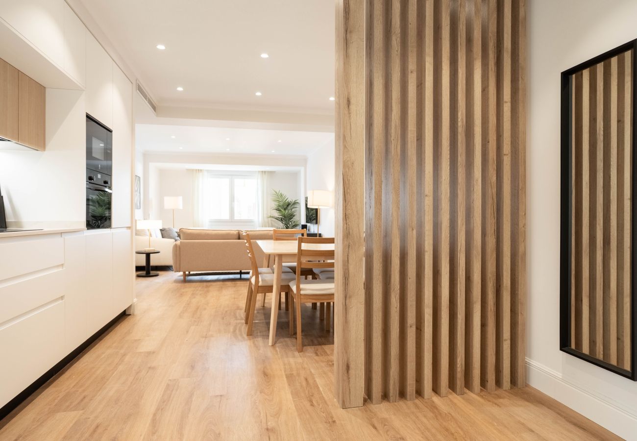 Apartment in Madrid - Adelfas II apartment in Madrid 