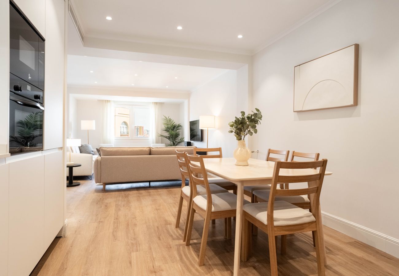 Apartment in Madrid - Adelfas IV apartment in Madrid