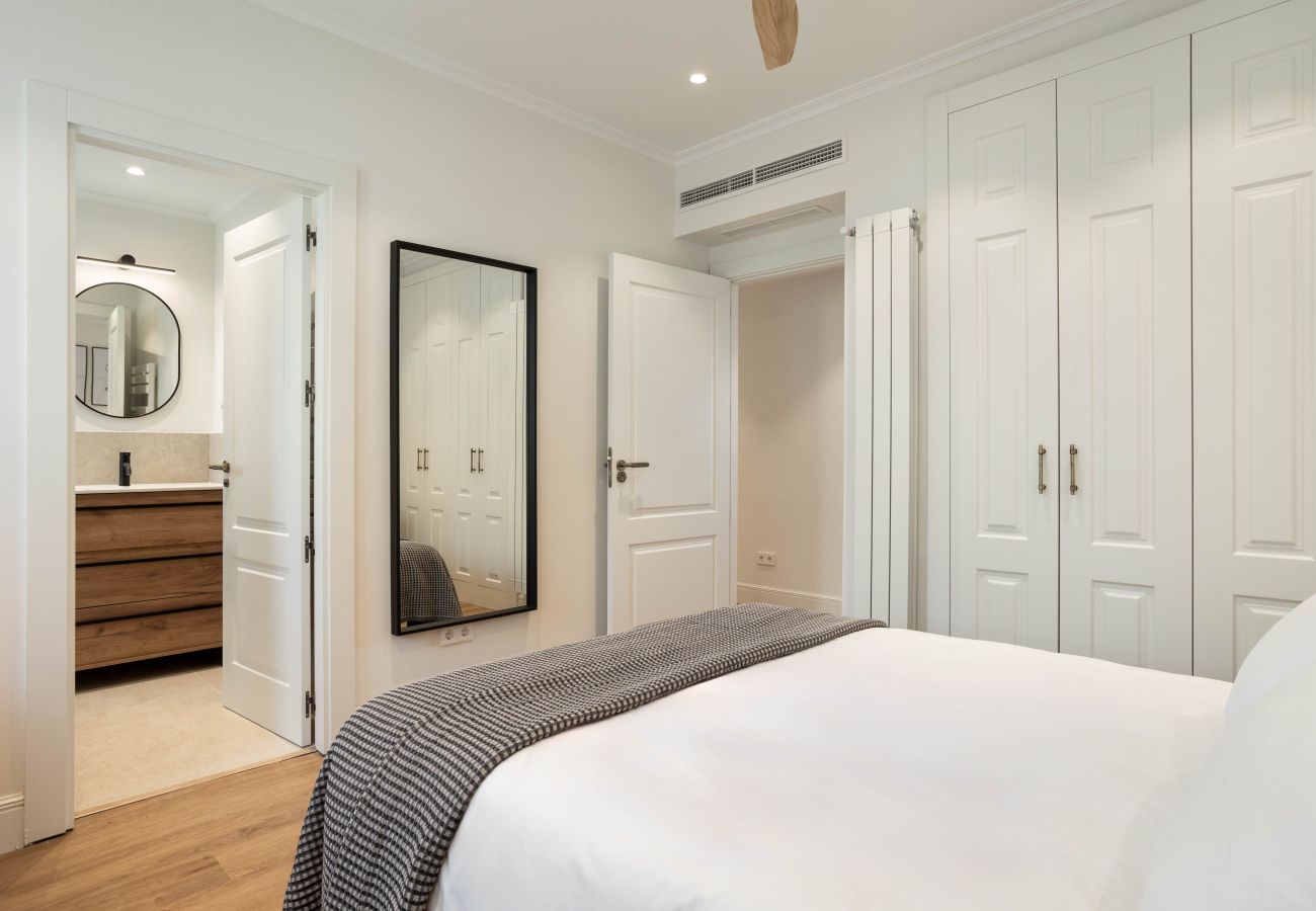 Apartment in Madrid - Adelfas V apartment in Madrid