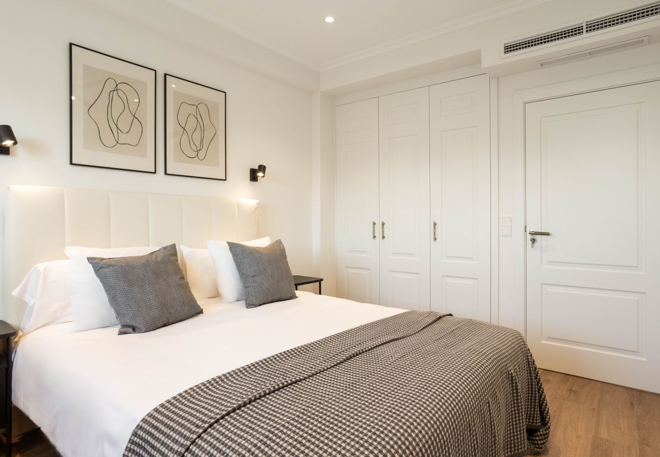 Apartment in Madrid - Adelfas V apartment in Madrid