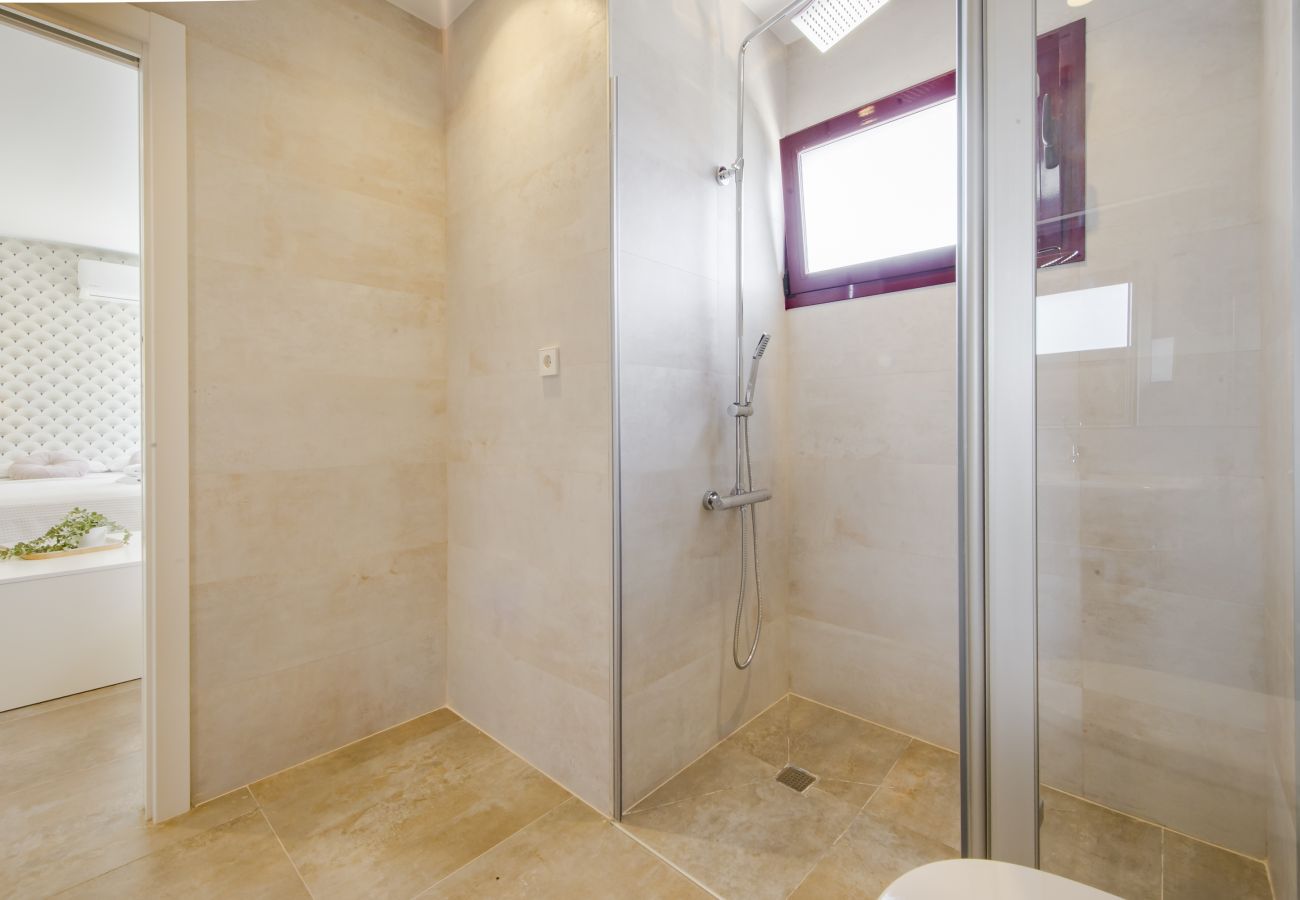 Studio in Madrid - USL Almudena Apartment in Madrid 