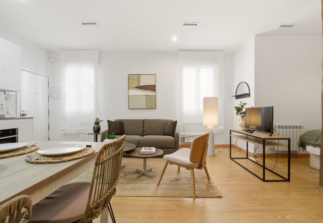 Studio in Madrid - Casa Cortes V apartment in Madrid 
