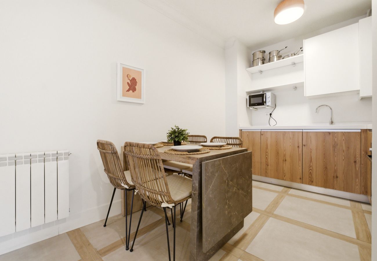 Apartment in Madrid - Casa Cortes X apartment in Madrid