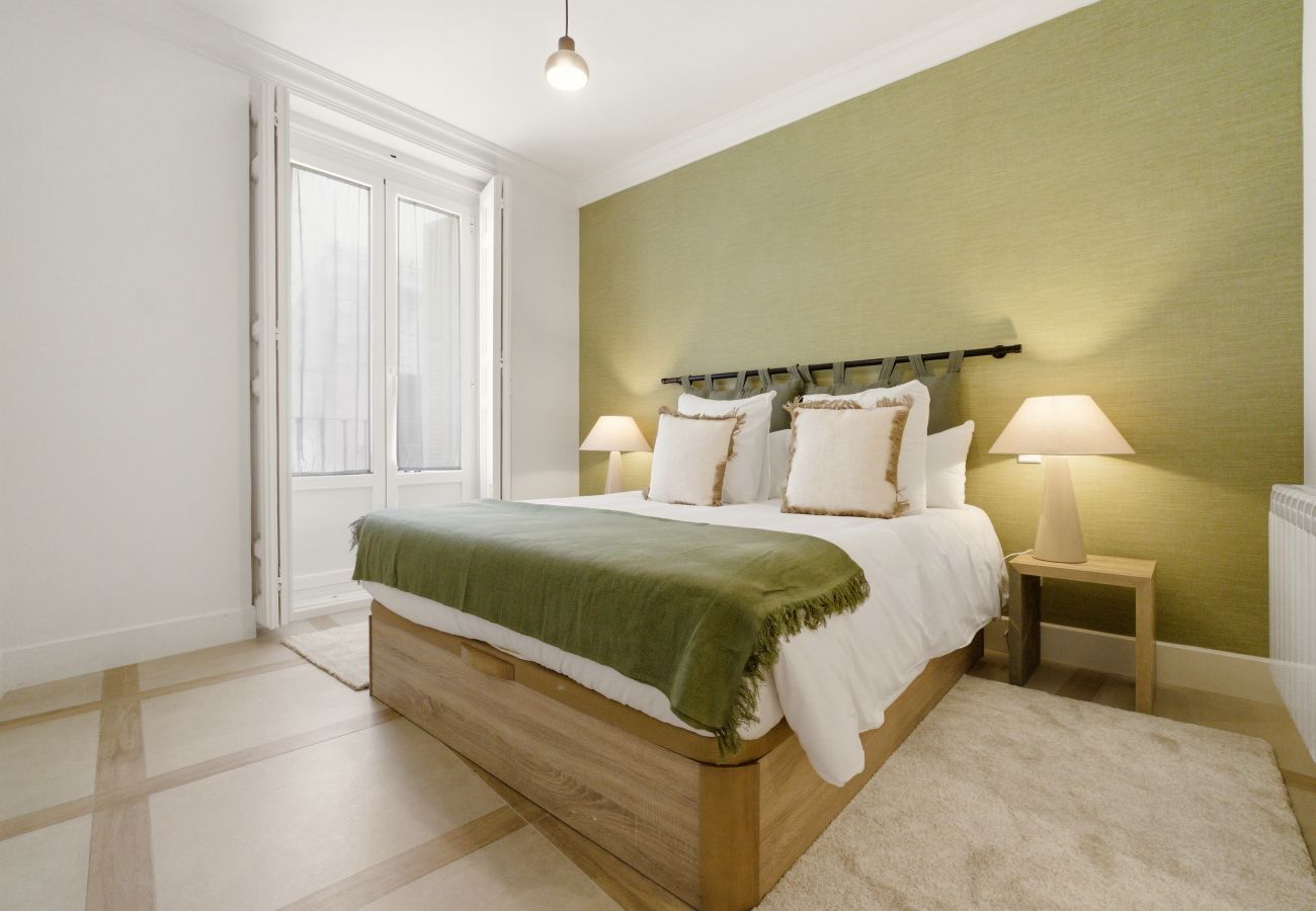 Apartment in Madrid - Casa Cortes X apartment in Madrid