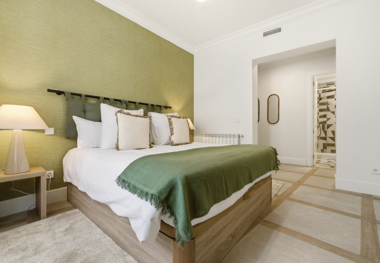 Apartment in Madrid - Casa Cortes X apartment in Madrid